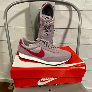 Nike size 9 Amethyst Ash Daybreak Sneakers